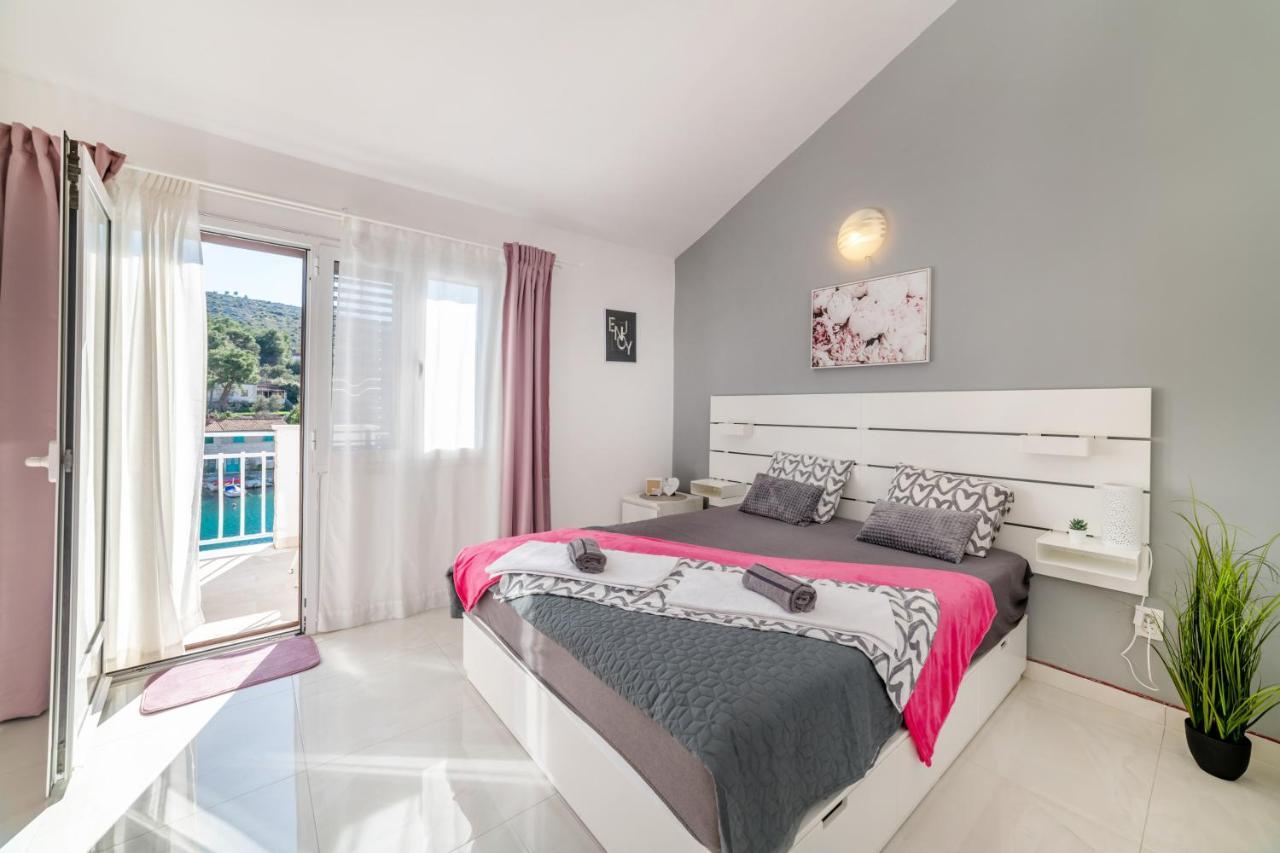 Amare Apartments Bobovisca Exterior photo