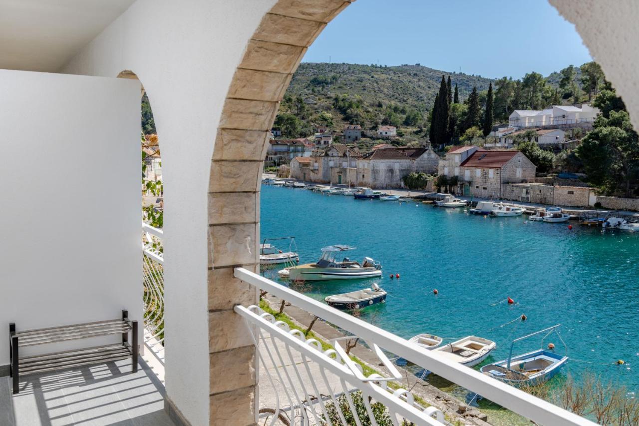 Amare Apartments Bobovisca Exterior photo